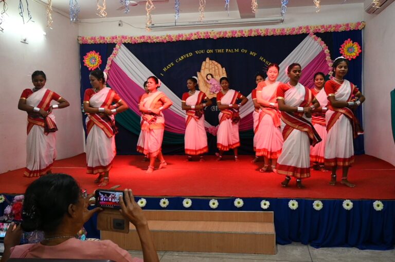 Birthday Celebration of Mother Genearl Sr Marie-Marthe Schonenberger and Sr. Valsa Joseph (8)