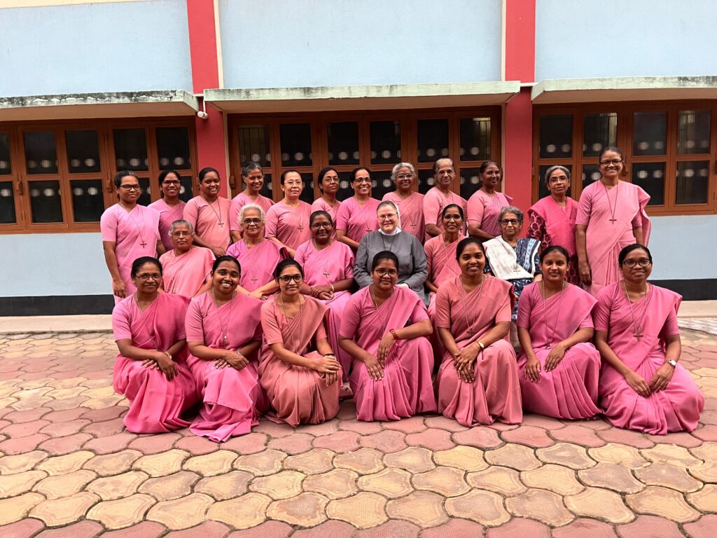 General visitation by Sr Marie-Marthe Schonenberger and General counselor Sr Pratima Minj (2)